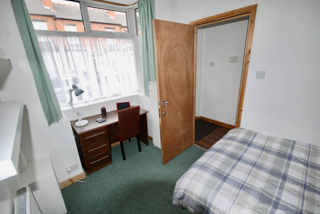 Additional image 5 of Gleave Road - 4 bed, Selly Oak, West Midlands, B29