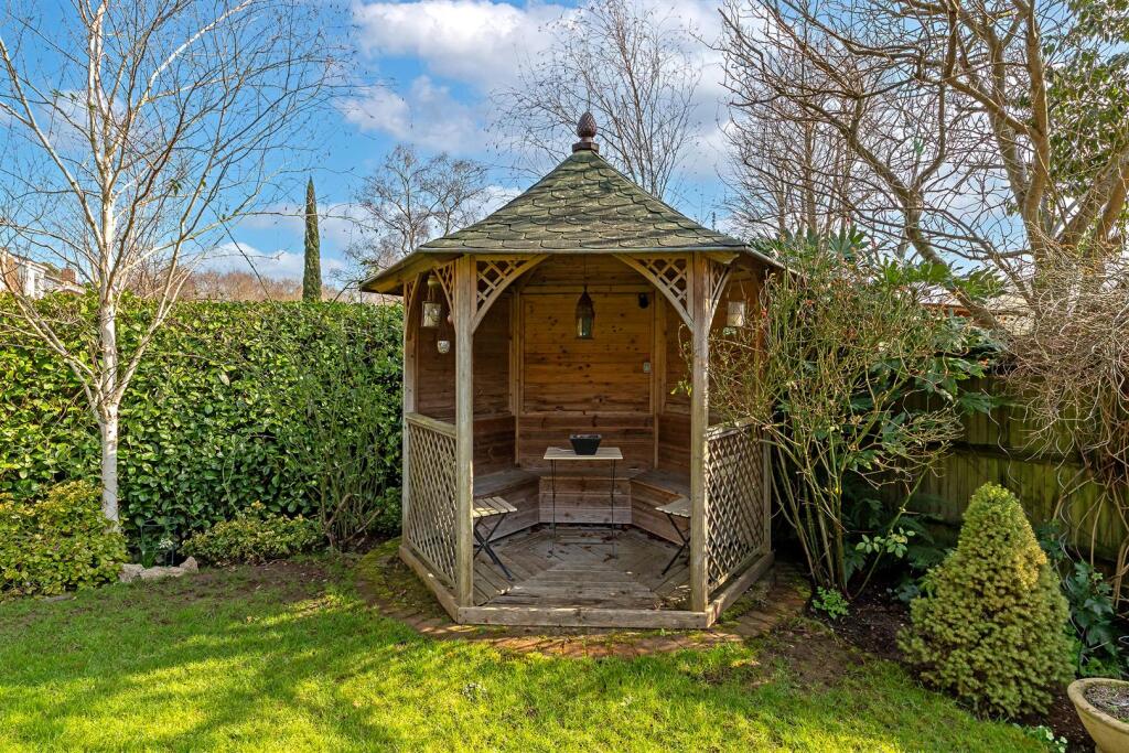 Additional image 27 of Sunderland Avenue, St. Albans