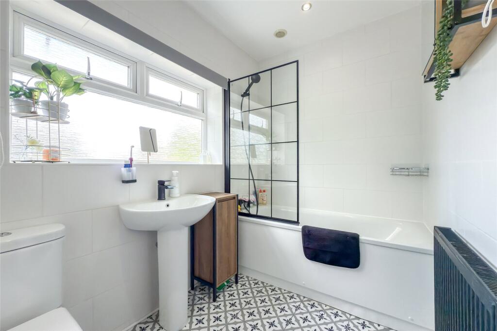 Additional image 12 of Chestnut Drive, St. Albans, Hertfordshire, AL4