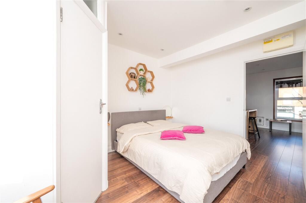 Additional image 4 of Victoria Street, St. Albans, Hertfordshire