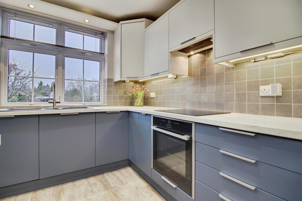 Additional image 8 of Woodhall Lane, Welwyn Garden City