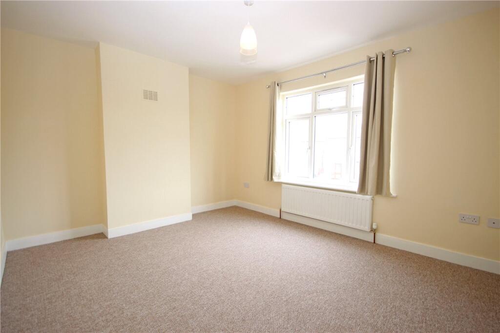 Additional image 7 of Cell Barnes Lane, St. Albans, Hertfordshire, AL1