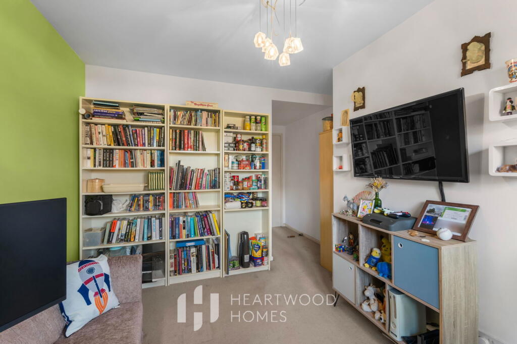 Additional image 11 of Park View Close, St. Albans, AL1 5TT