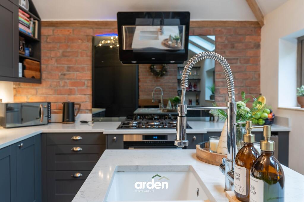 Additional image 17 of Warren Lane, Lickey, B45