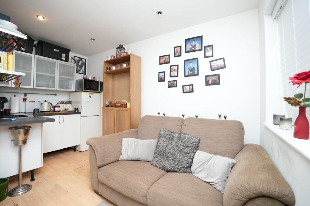 Additional image 24 of Fox Hollies Road, Hall Green, B28