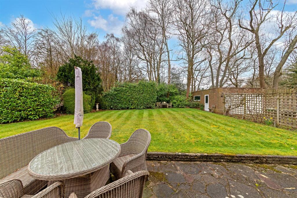 Additional image 44 of Kentish Lane, Brookmans Park