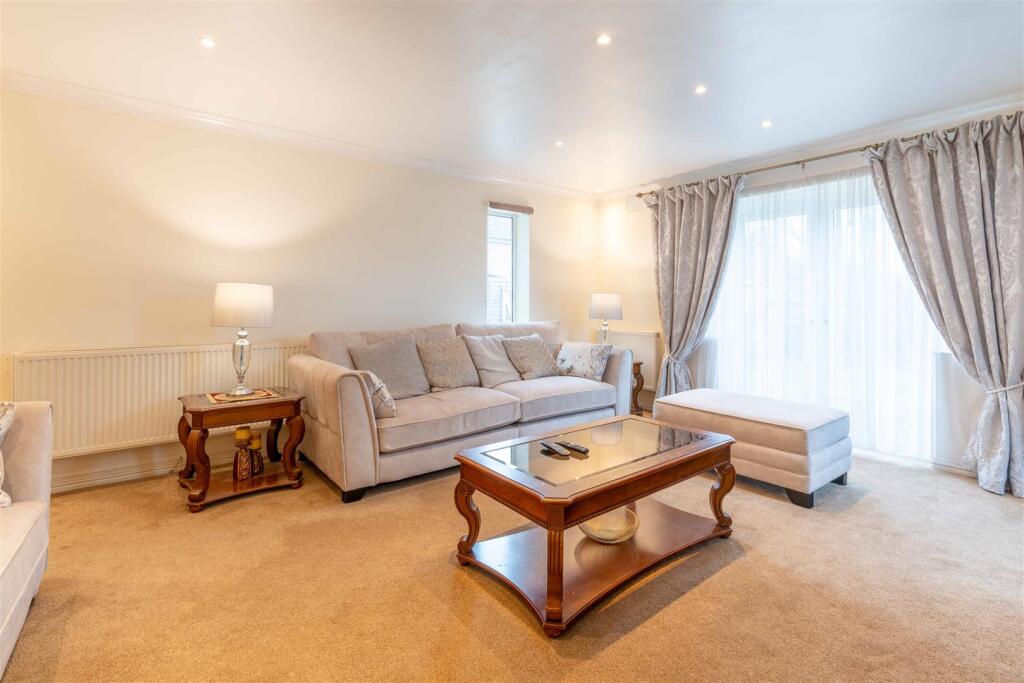 Additional image 3 of Daffodil Close, Hatfield