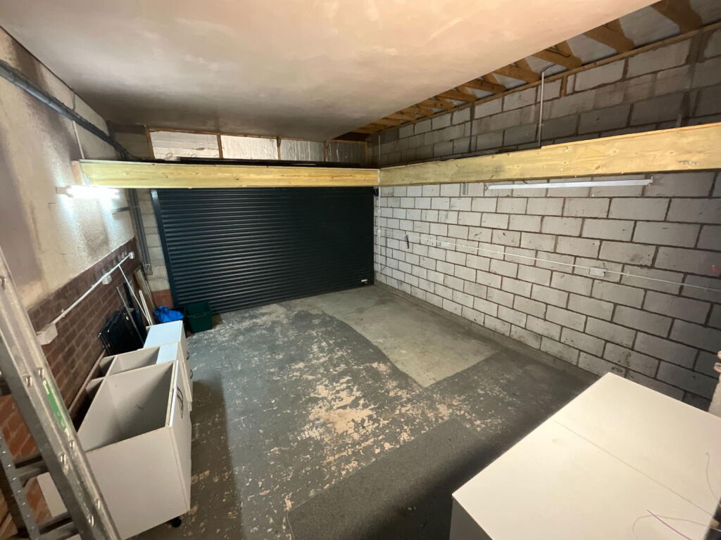 Additional image 18 of HALESOWEN, Maypole Hill