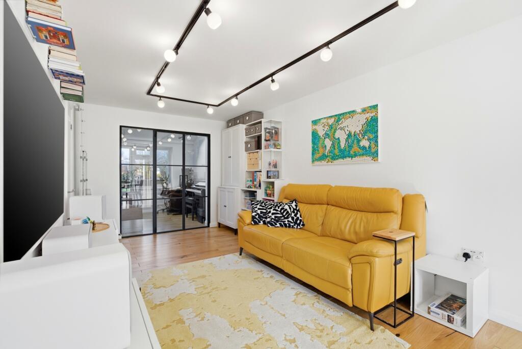 Additional image 8 of Craiglands, St. Albans, Hertfordshire, AL4