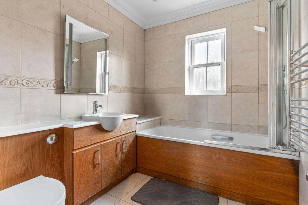 Additional image 37 of Pottersheath Road, Welwyn, AL6 9SY