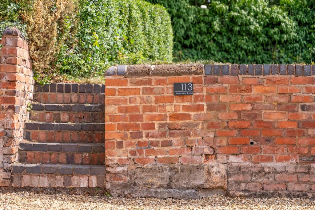 Additional image 19 of Worcester Road, Bromsgrove, B61 7HN