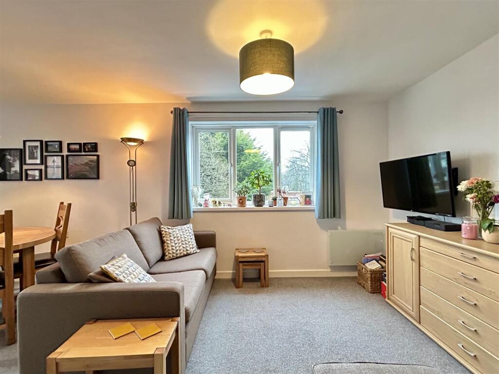 Additional image 7 of Spiral Close, Halesowen