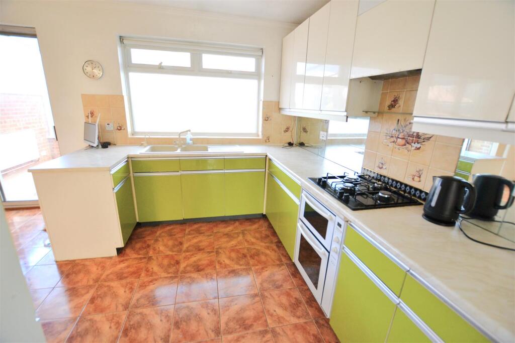 Additional image 17 of Selwyn Crescent, Ellenbrook