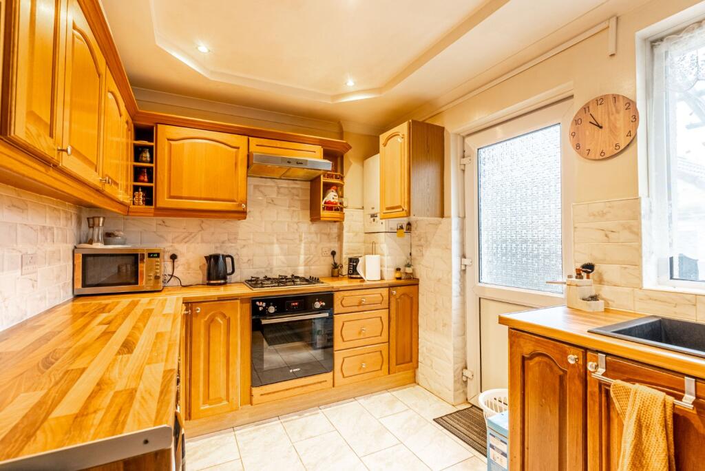 Additional image 4 of Dellfield, St. Albans, Hertfordshire, AL1