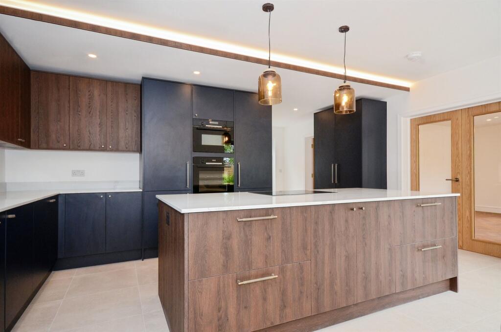 Additional image 6 of Wildwood Avenue, Bricket Wood, St. Albans