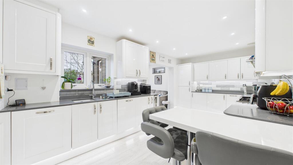 Additional image 2 of Oak Barn Road, Halesowen