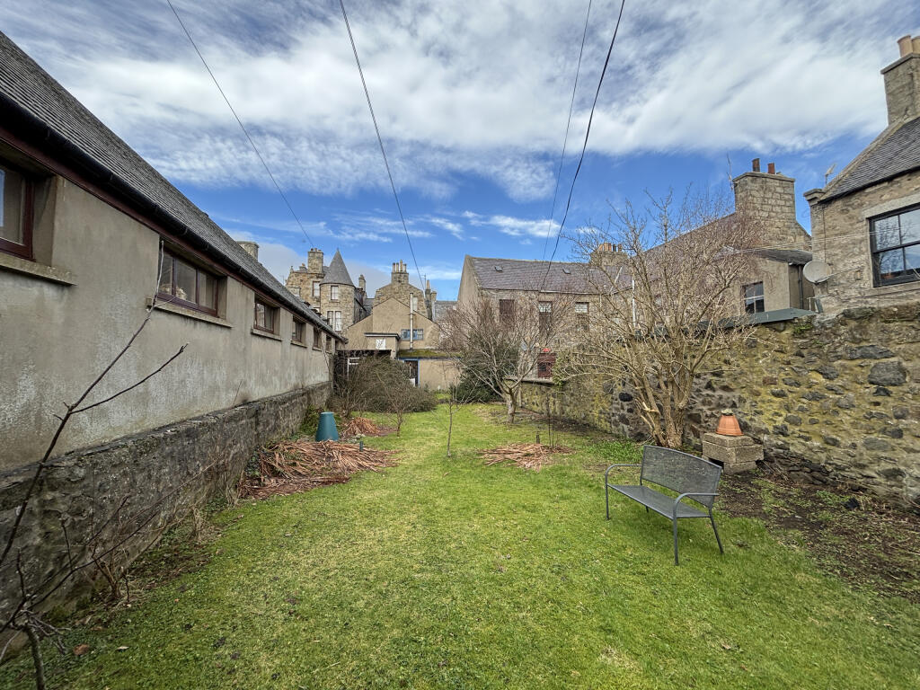 Additional image 12 of 5 The Square