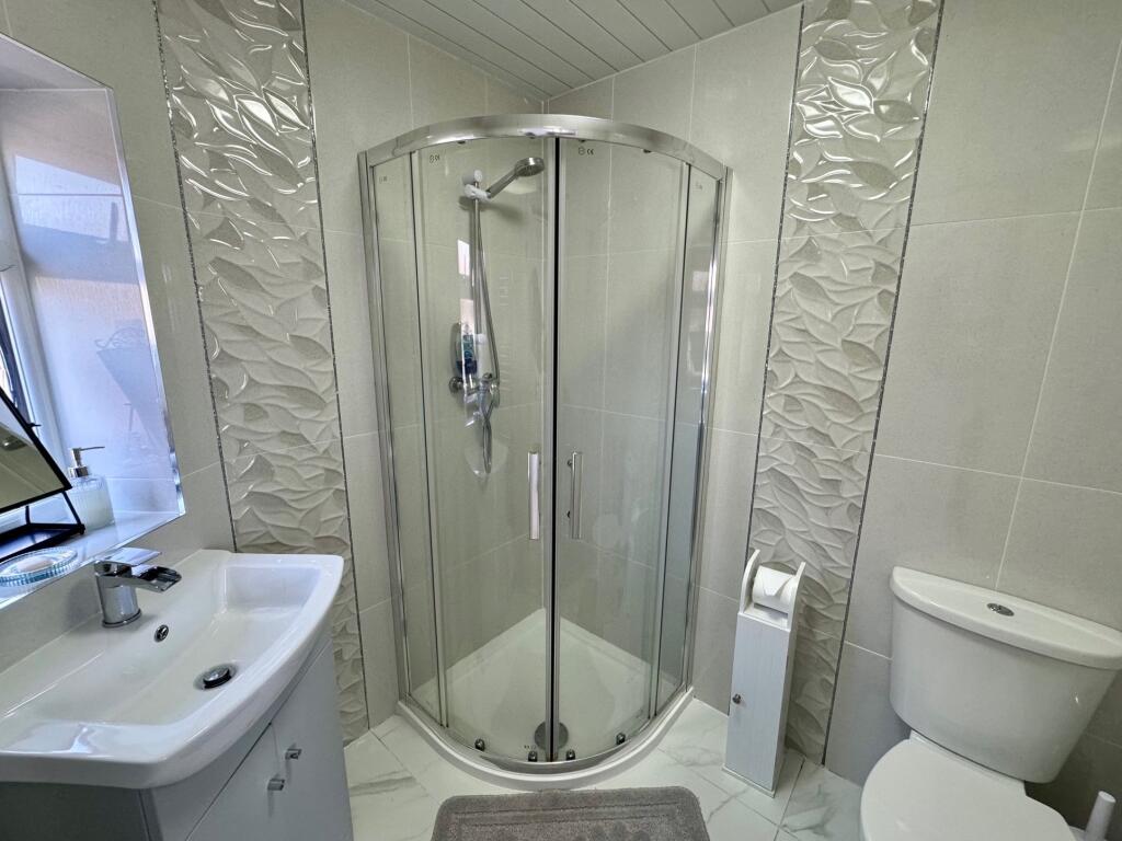 Additional image 7 of Clover Road