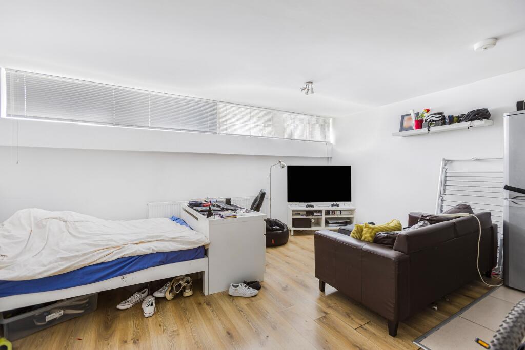 Additional image 6 of Abbots Park, St Albans, AL1