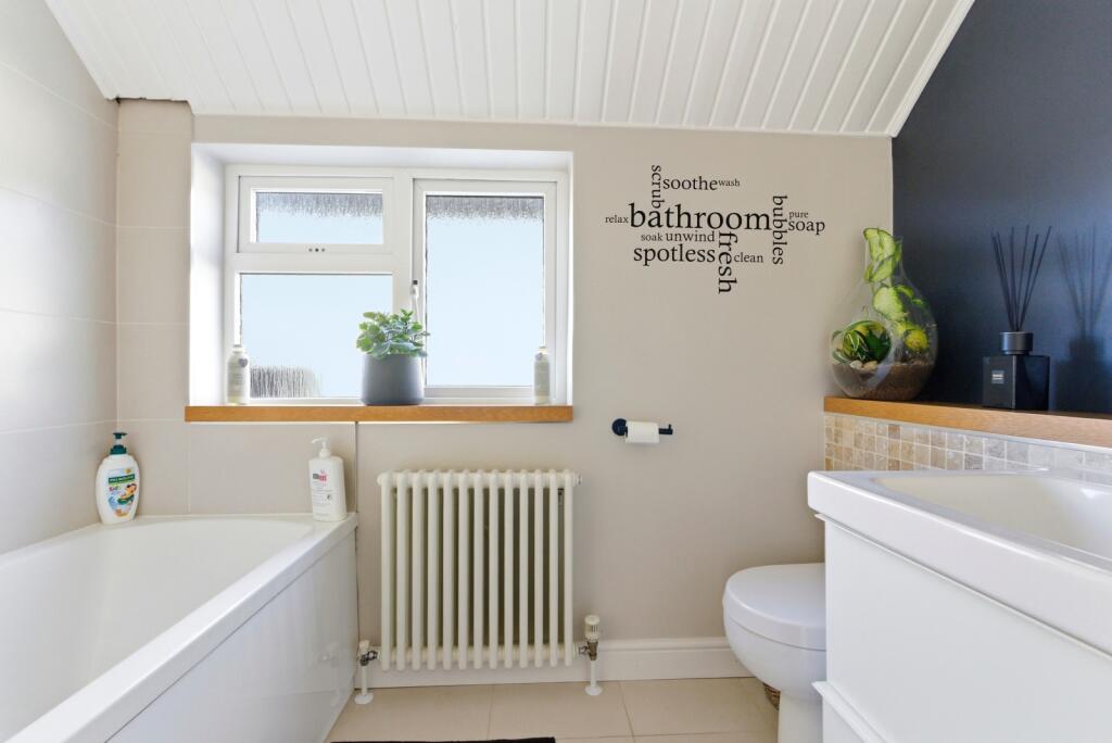 Additional image 19 of Woodland Drive, St. Albans, Hertfordshire, AL4