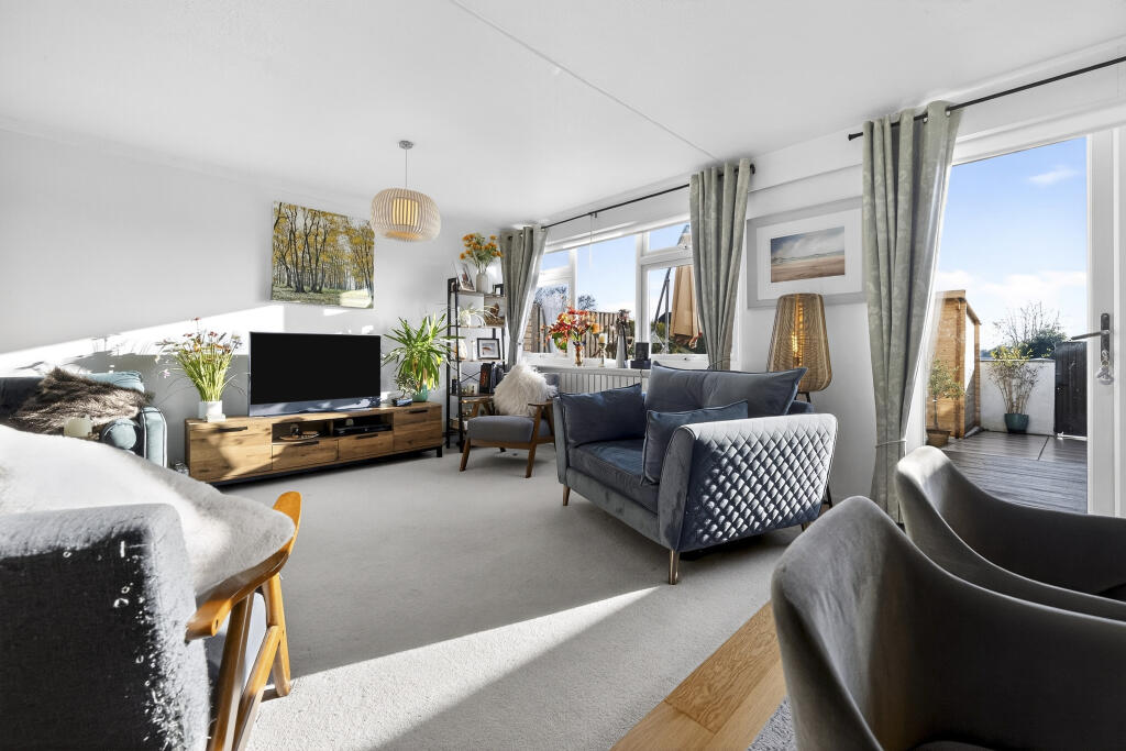 Additional image 22 of Windmill Avenue, St. Albans, AL4