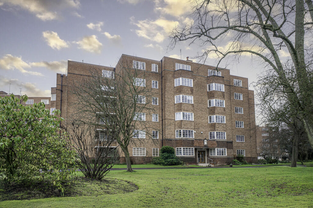 Viceroy Close, Edgbaston, Birmimgam B5