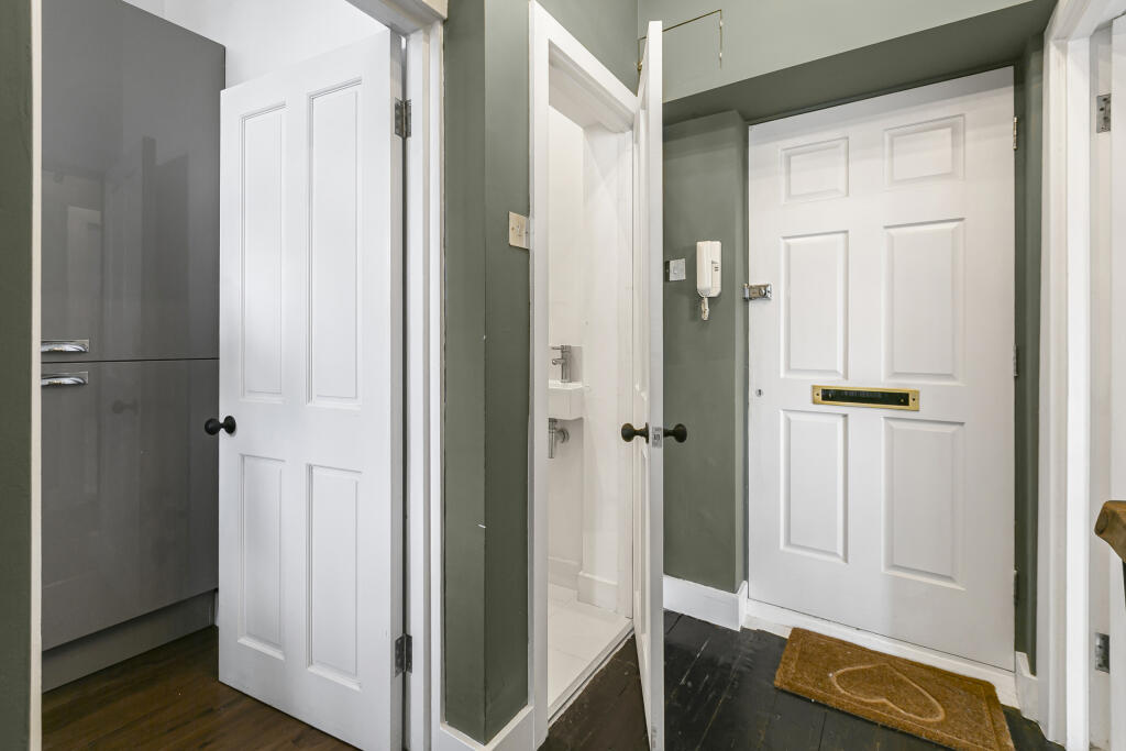 Additional image 7 of Akrill House, Hollybush Lane, Harpenden, Hertfordshire