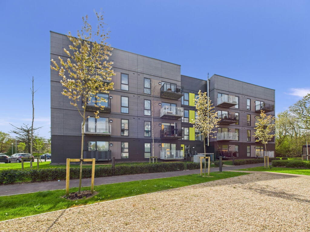 Ladybower Road, Worthing, BN13