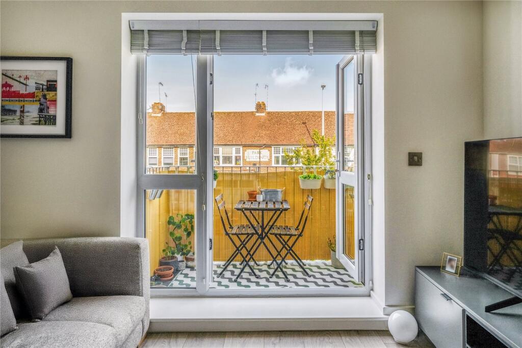 Additional image 3 of Parkfield Road, Worthing, West Sussex, BN13