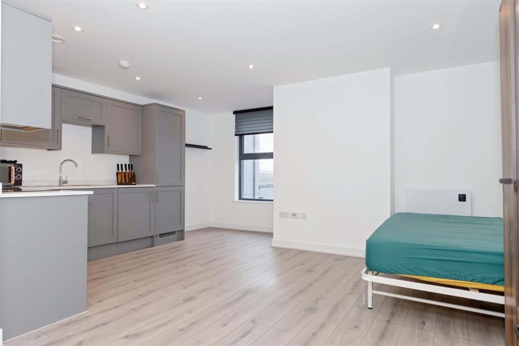 Additional image 5 of Columbia Drive, Worthing