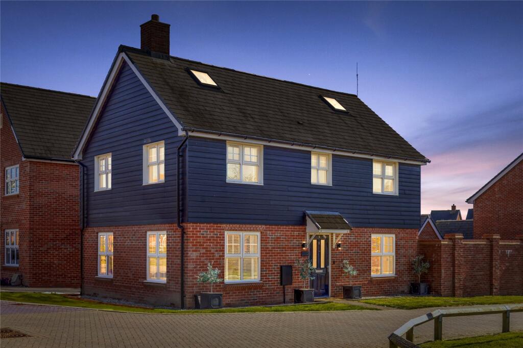 Additional image 30 of Gladiolus Grove, Worthing, West Sussex, BN13