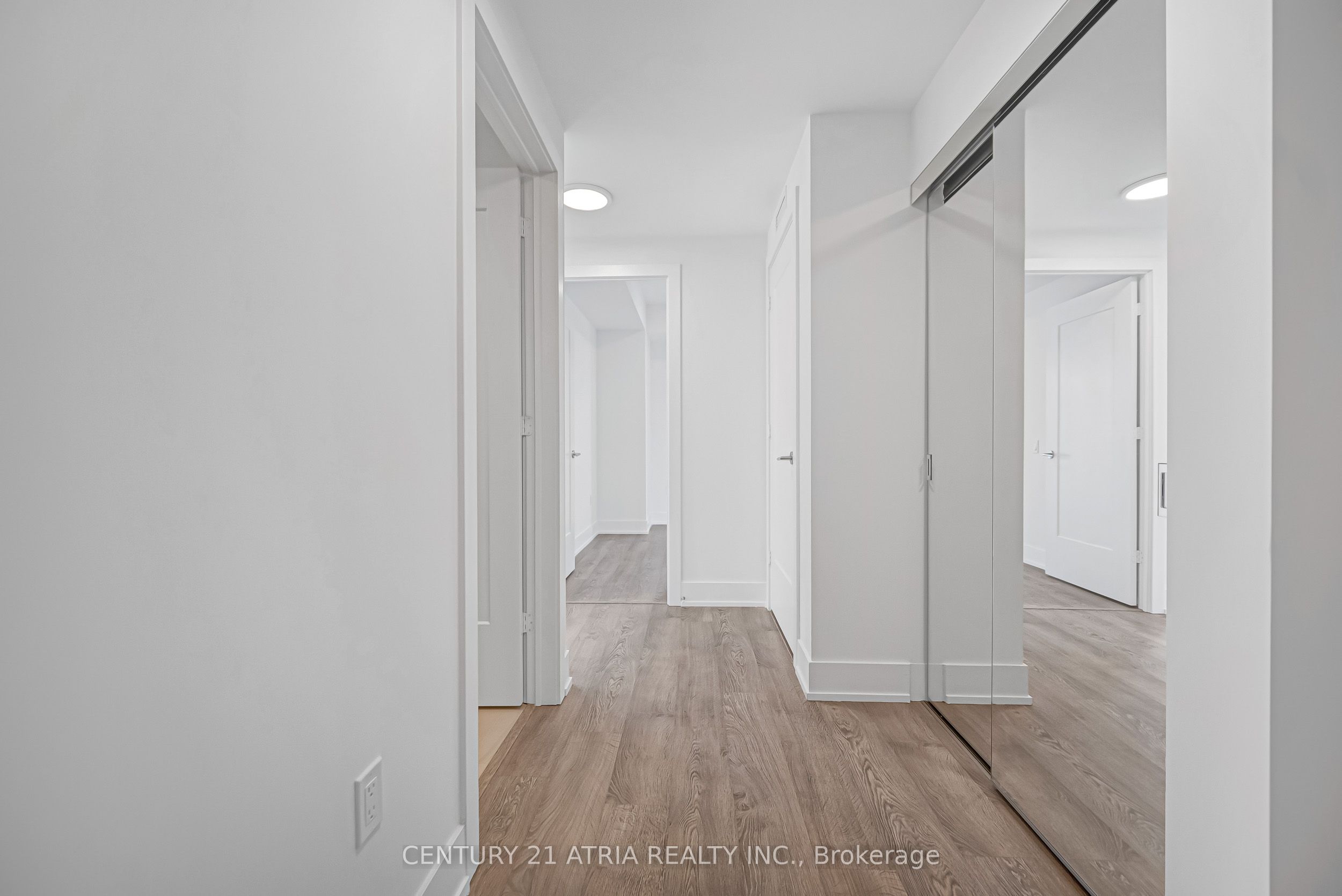 Additional image 4 of 405-858 Dupont Street, Toronto, ON, M6G 0C1