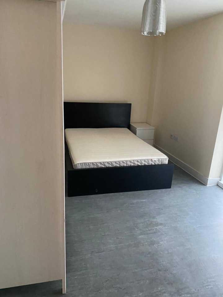 Additional image 3 of 1 Bed Flat, Leonard St, EC2A, N1 7GU