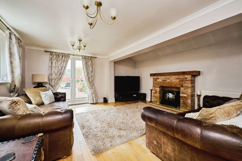 Additional image 2 of 5 bed detached house for saleWelmore Road, Glinton, Peterborough PE6