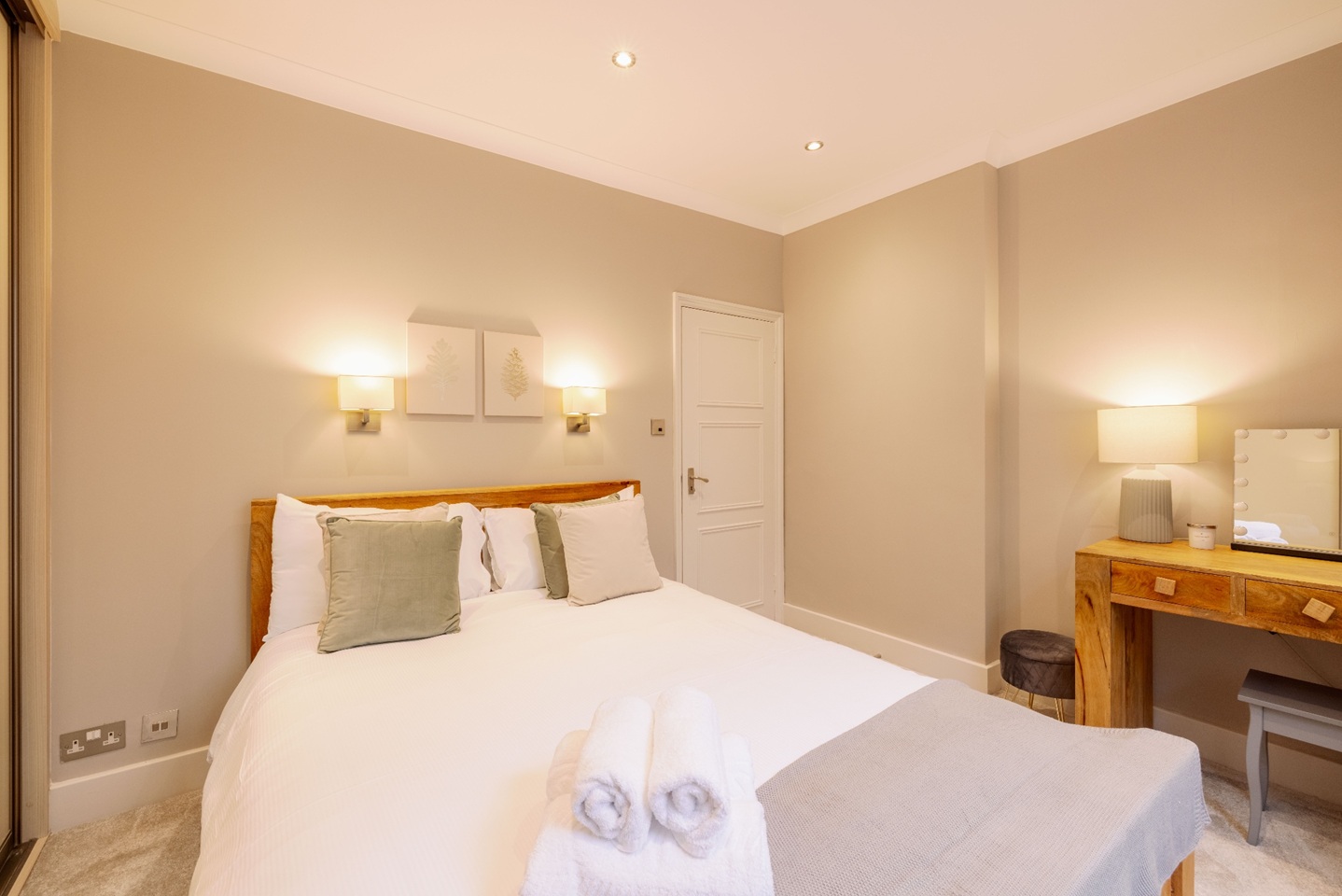 Additional image 18 of 2 Bed Flat, Denbigh Street, SW1V, N1 7GU