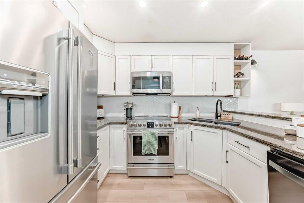 Additional image 5 of 149-66 Glamis Green SW, Calgary, AB, T2E 6V1