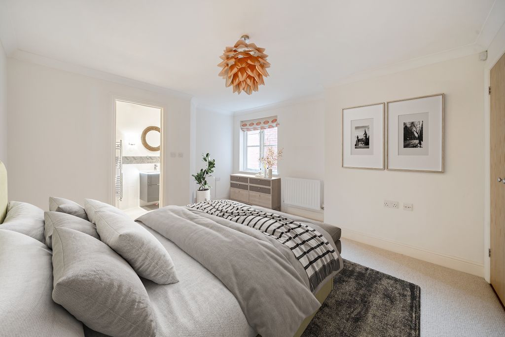 Additional image 9 of 2 bed flat for saleRay Mead Road, Maidenhead SL6