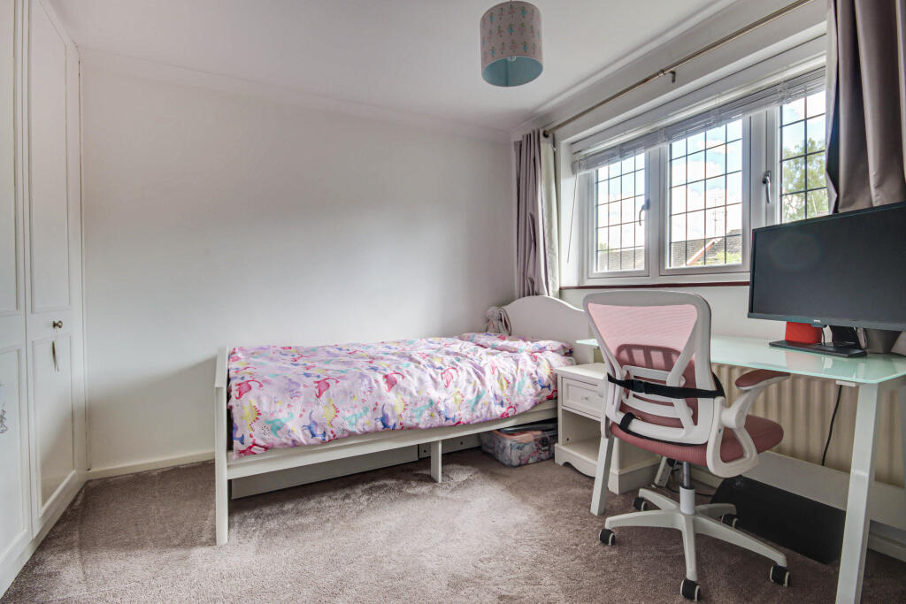 Additional image 10 of Knowle Drive, Harpenden, Hertfordshire, AL5