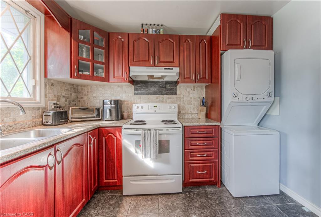 Additional image 5 of 553 Teakwood Drive, Waterloo, ON, N2L 4L5