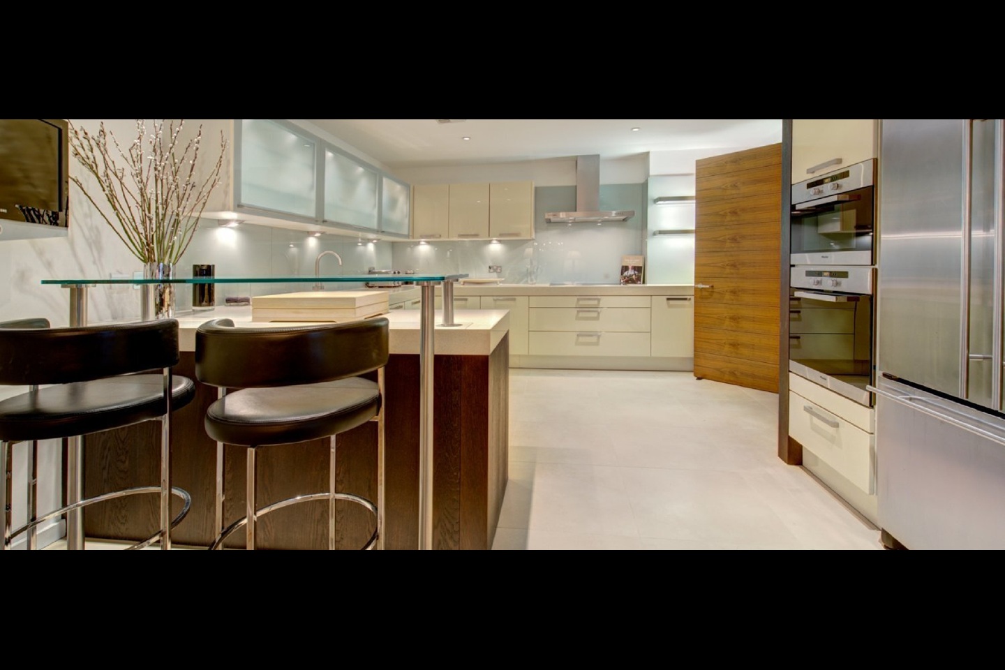 Additional image 7 of 2 Bed Flat, Beaufort Gardens, SW3, N1 7GU