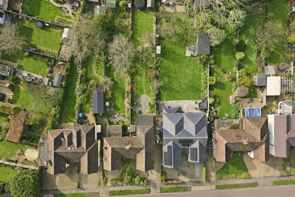 Additional image 23 of Hazelwood Drive, St. Albans, Hertfordshire, AL4