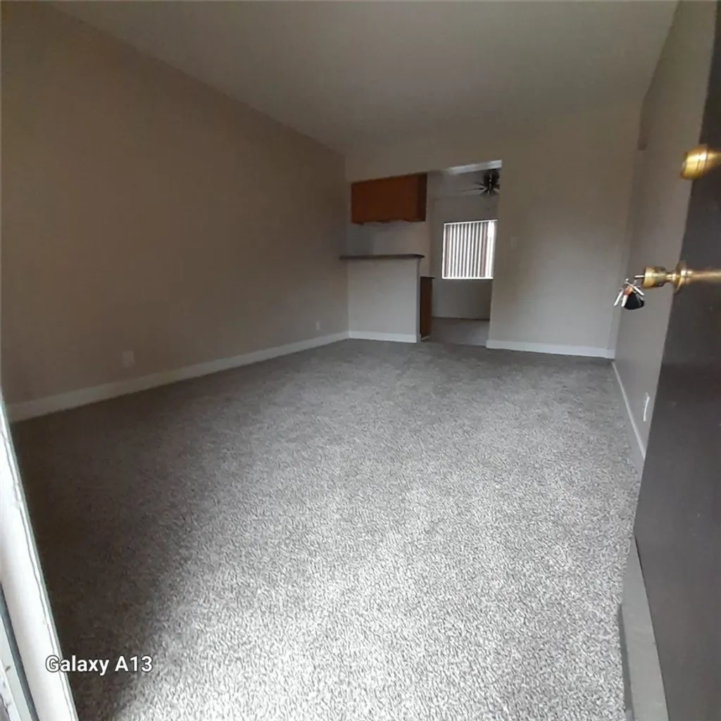 8547 Imperial Unit 75, Downey, CA 90242