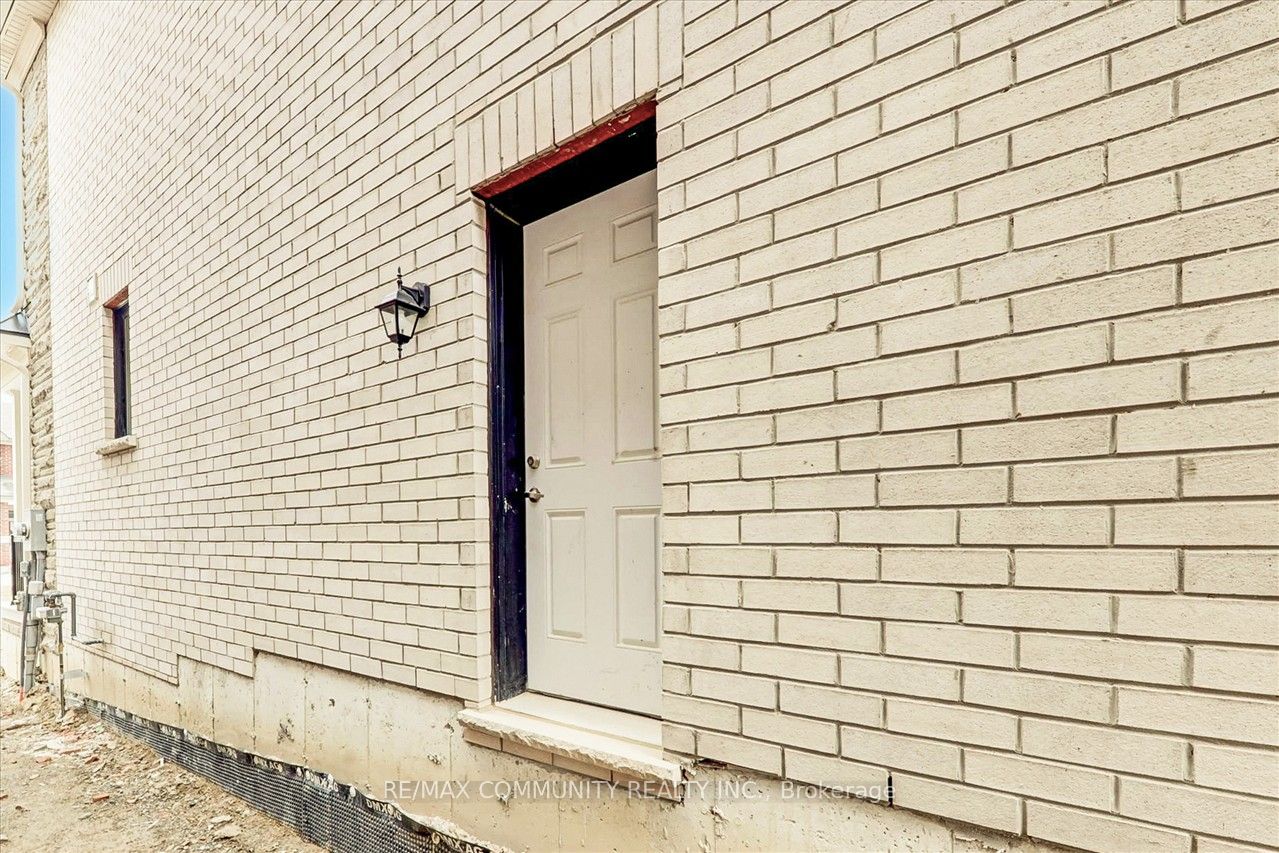 Additional image 4 of 1444 Mourning Dove Lane, Pickering, ON, L1X 0N8