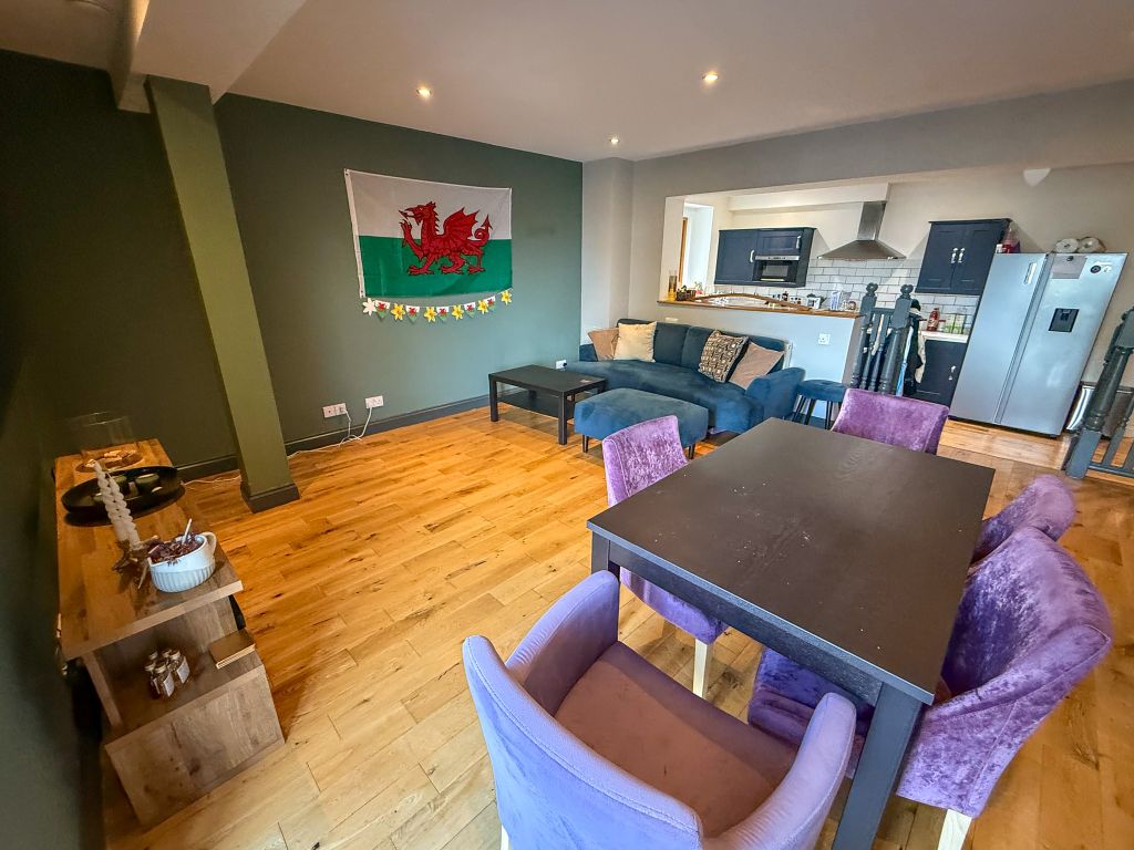 2 bed flat for saleHeathcote Road, Crieff PH7 photo 2