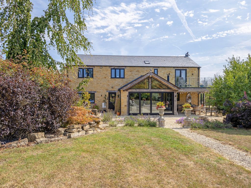 4 bed country house for saleTurweston, Brackley South Northamptonshire NN13