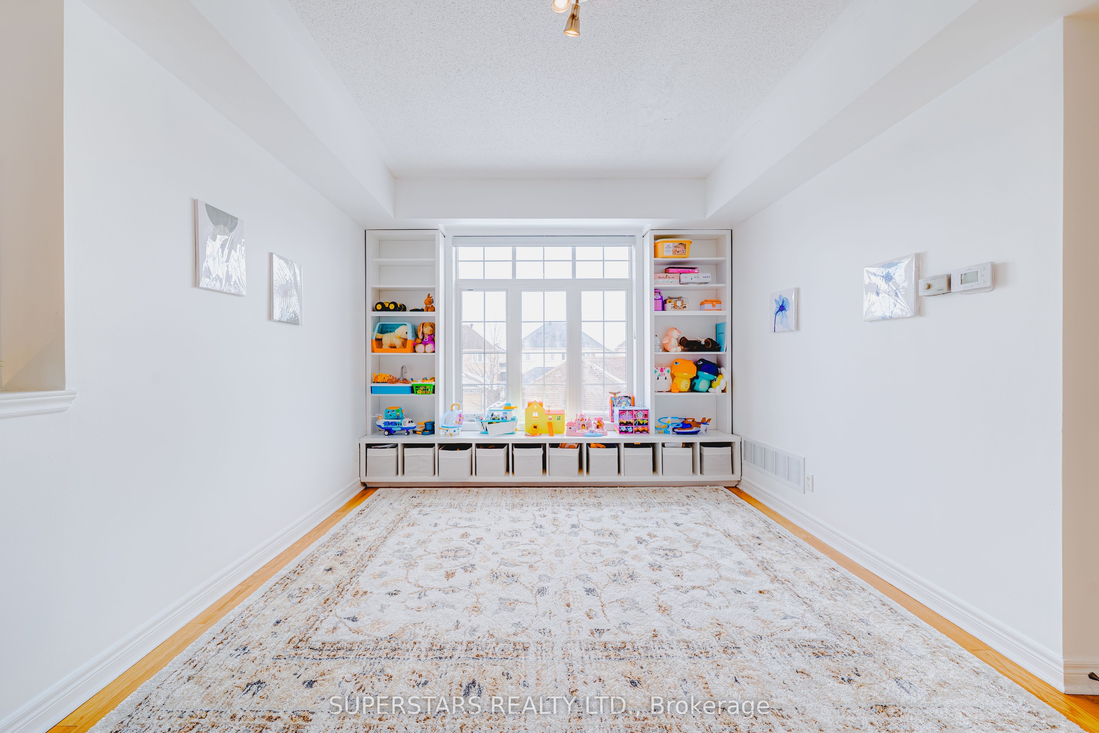 22-30 Greensborough Village Circle, Markham, ON, L6E 1Z1