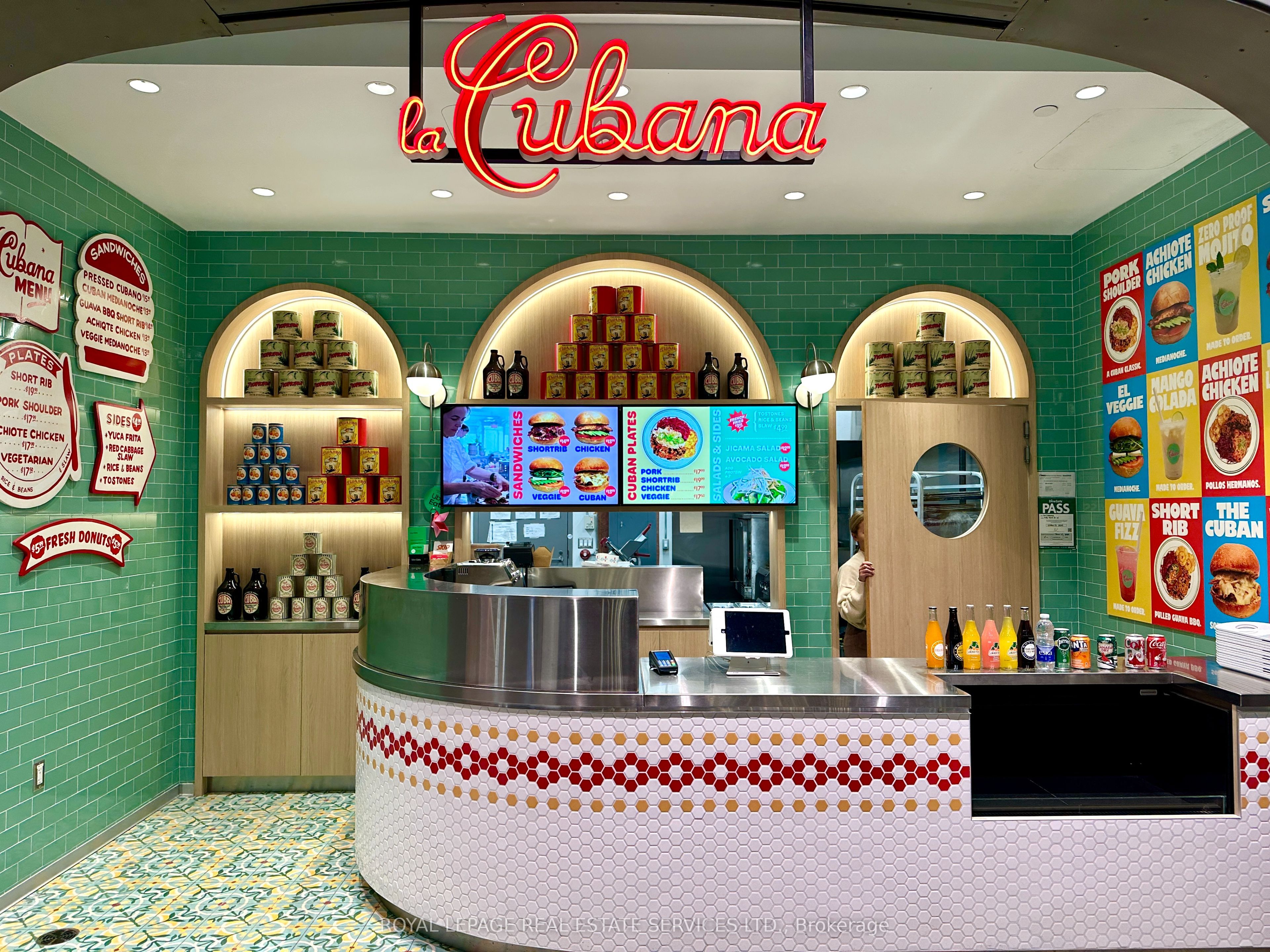 486 Front Street, Toronto, ON, M5V 0T1