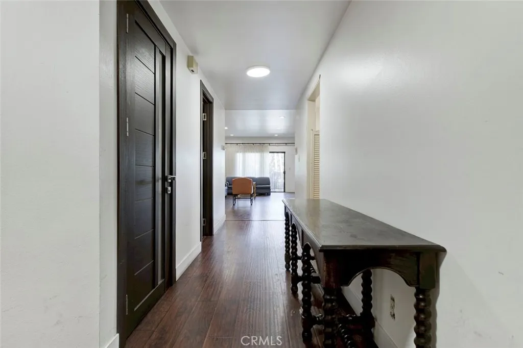 Additional image 19 of 17522 Sherman Way Unit 202, Van Nuys, CA 91406