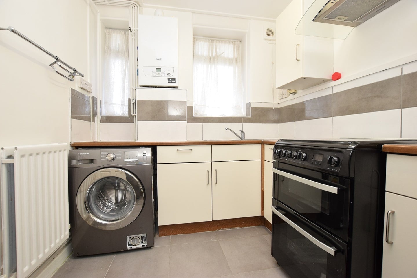 3 Bed Flat, Tennyson House, SE17, N1 7GU