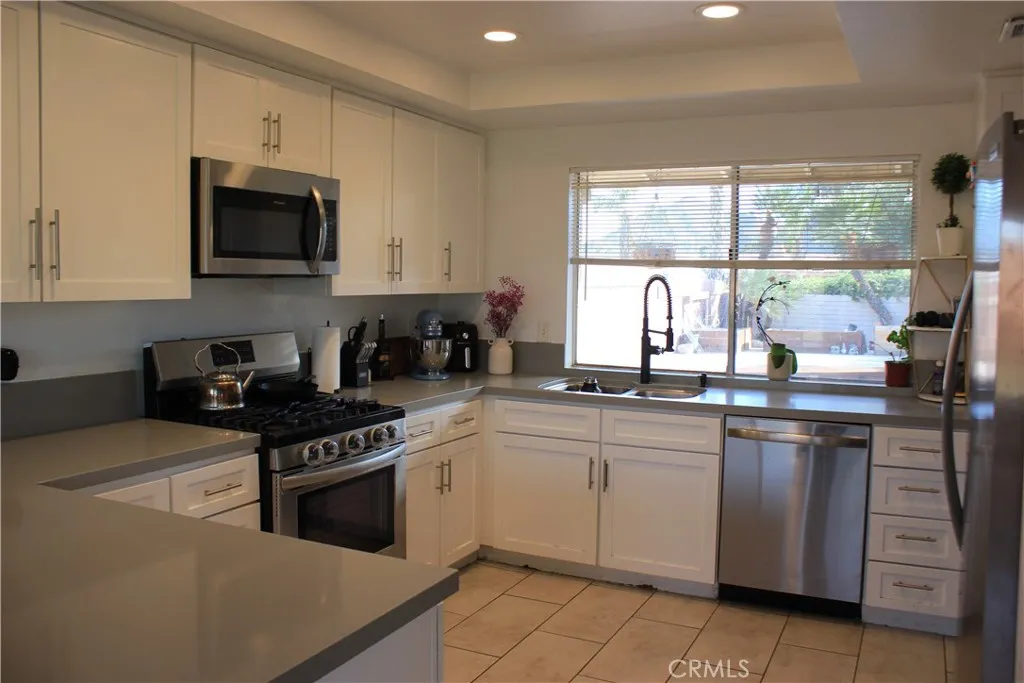 Additional image 5 of 76946 Kentucky Ave, Palm Desert, CA 92211